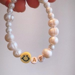 Pearl bracelet